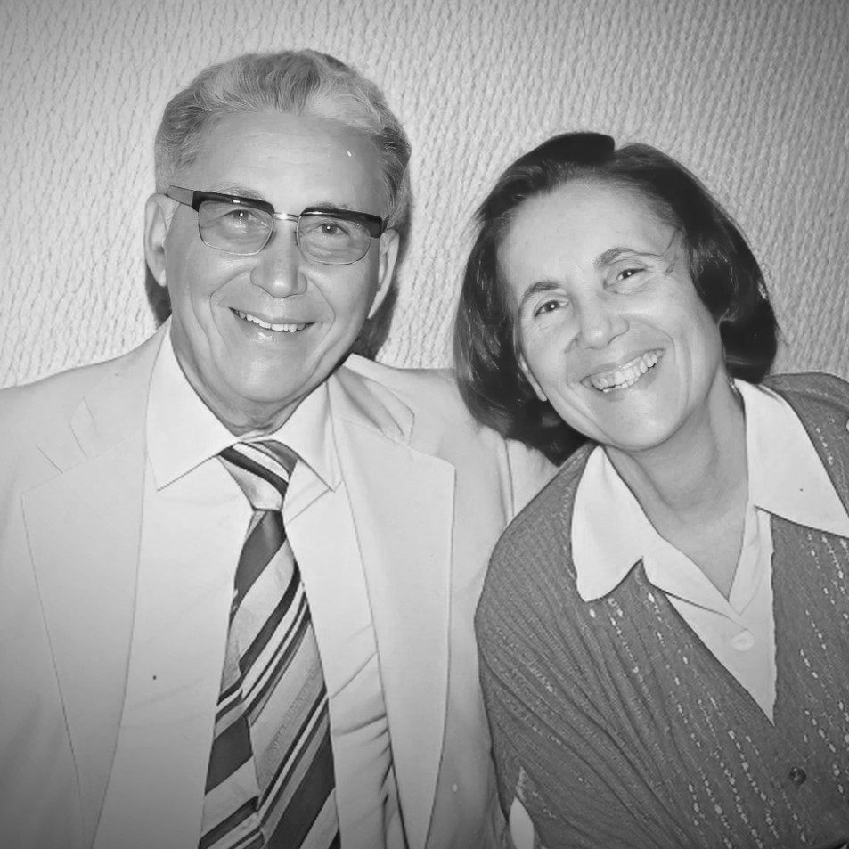 Antônio e Maria maduros, felizes