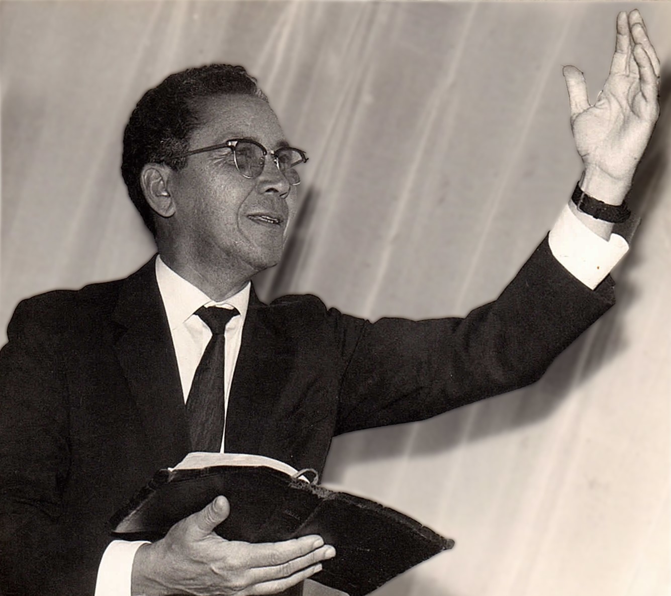 Rev. Antônio Elias