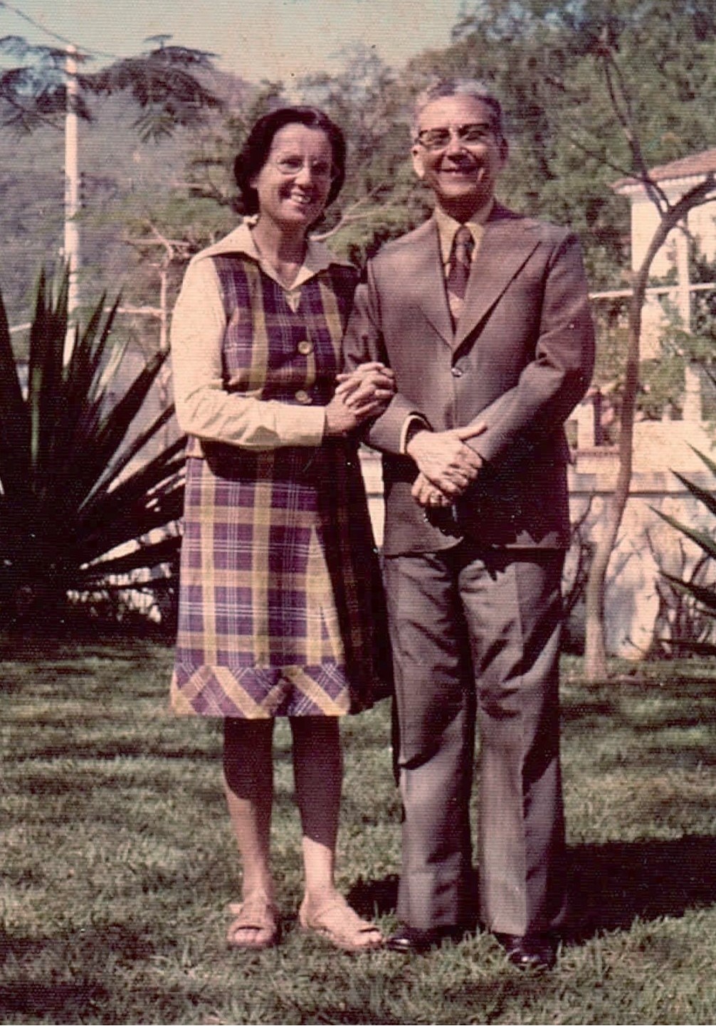 Antônio e Maria maduros, felizes